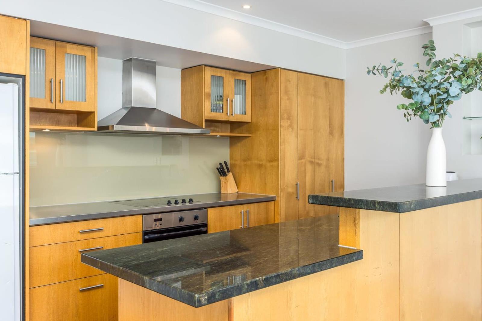 Beautiful Renovated 2 X Bdrm,Perfect Location Apartment Auckland Bagian luar foto