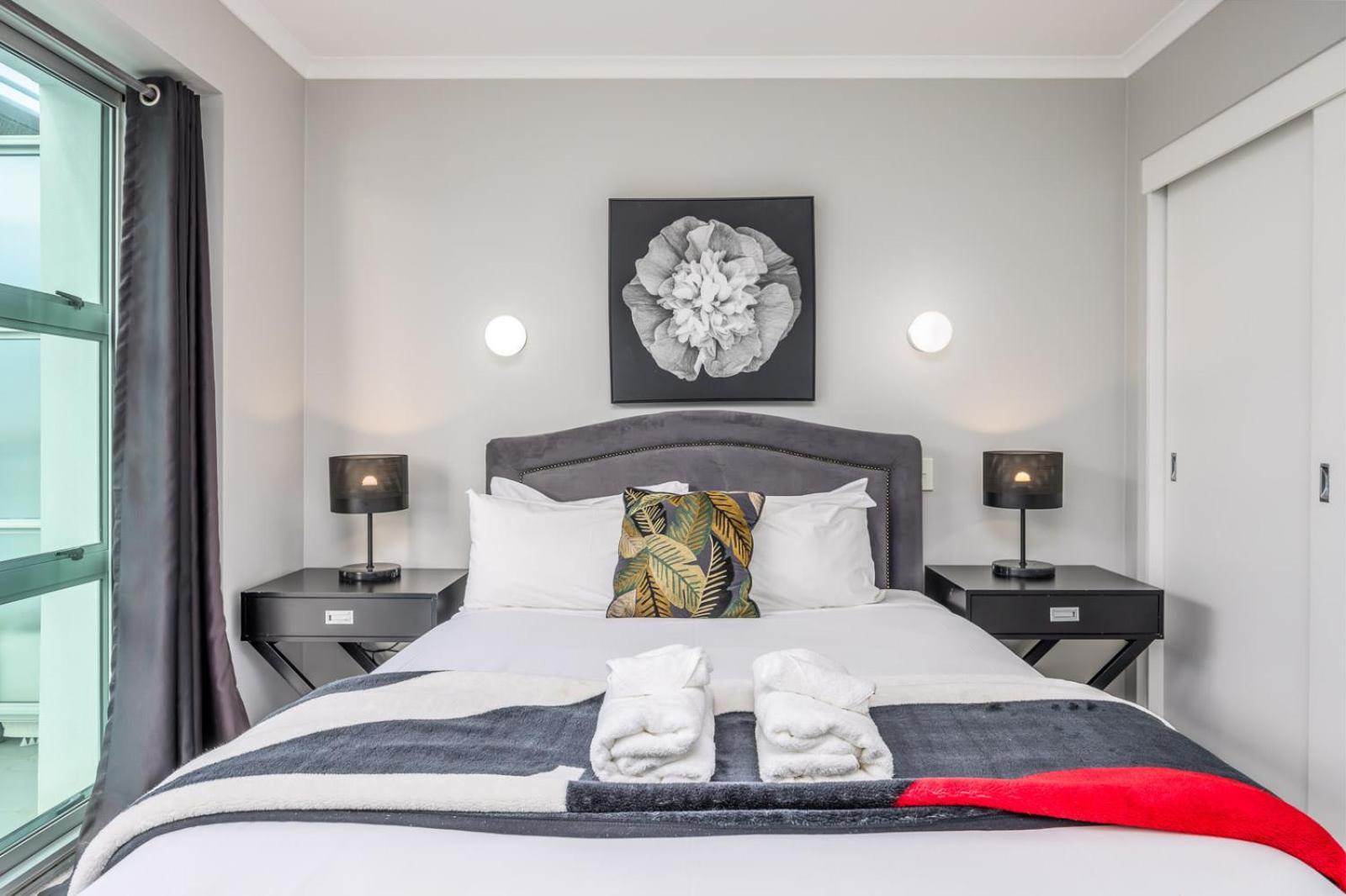 Beautiful Renovated 2 X Bdrm,Perfect Location Apartment Auckland Bagian luar foto
