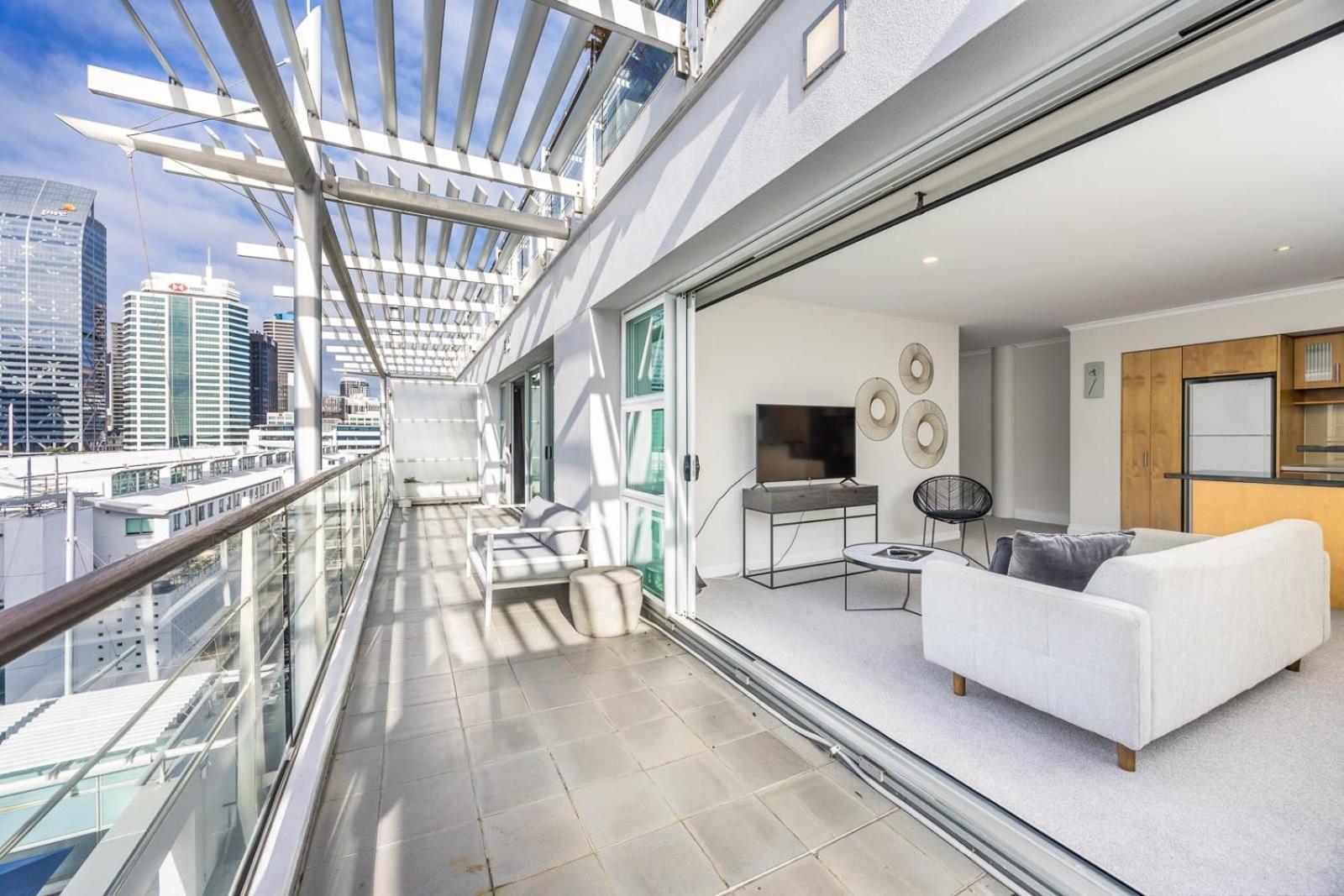 Beautiful Renovated 2 X Bdrm,Perfect Location Apartment Auckland Bagian luar foto