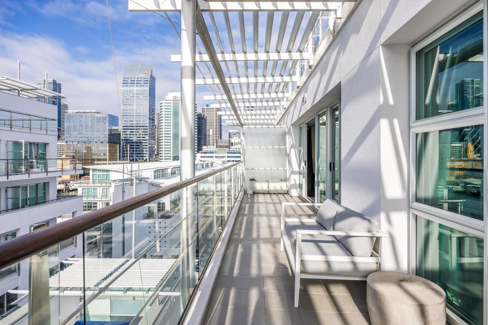 Beautiful Renovated 2 X Bdrm,Perfect Location Apartment Auckland Bagian luar foto