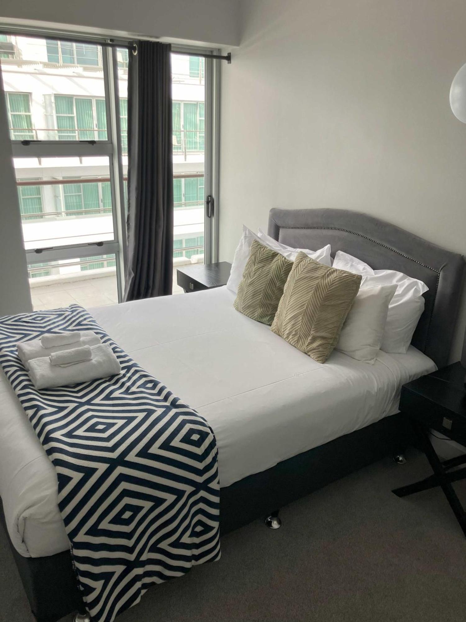 Beautiful Renovated 2 X Bdrm,Perfect Location Apartment Auckland Bagian luar foto